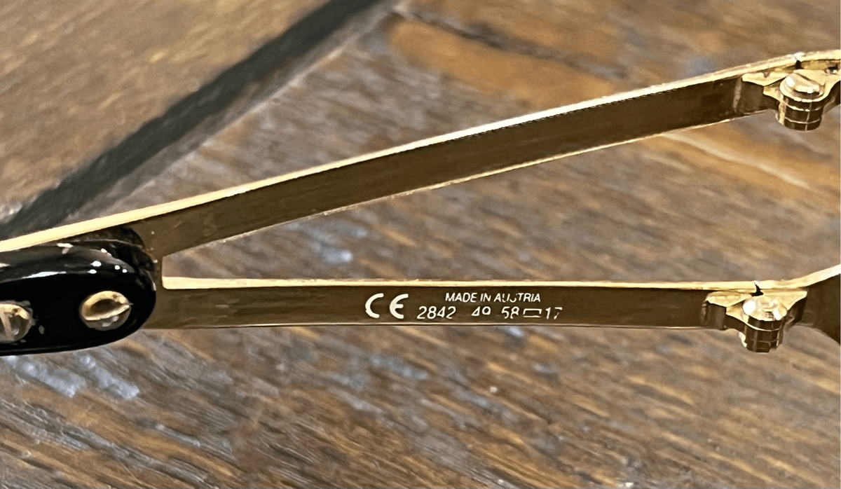 Vintage Christian Dior 2842 Oval Eyeglass Frames Gold & Black  Made In Austria Vintage Christian Dior Frames In Vintage Eyeglasses for sale  main image 3