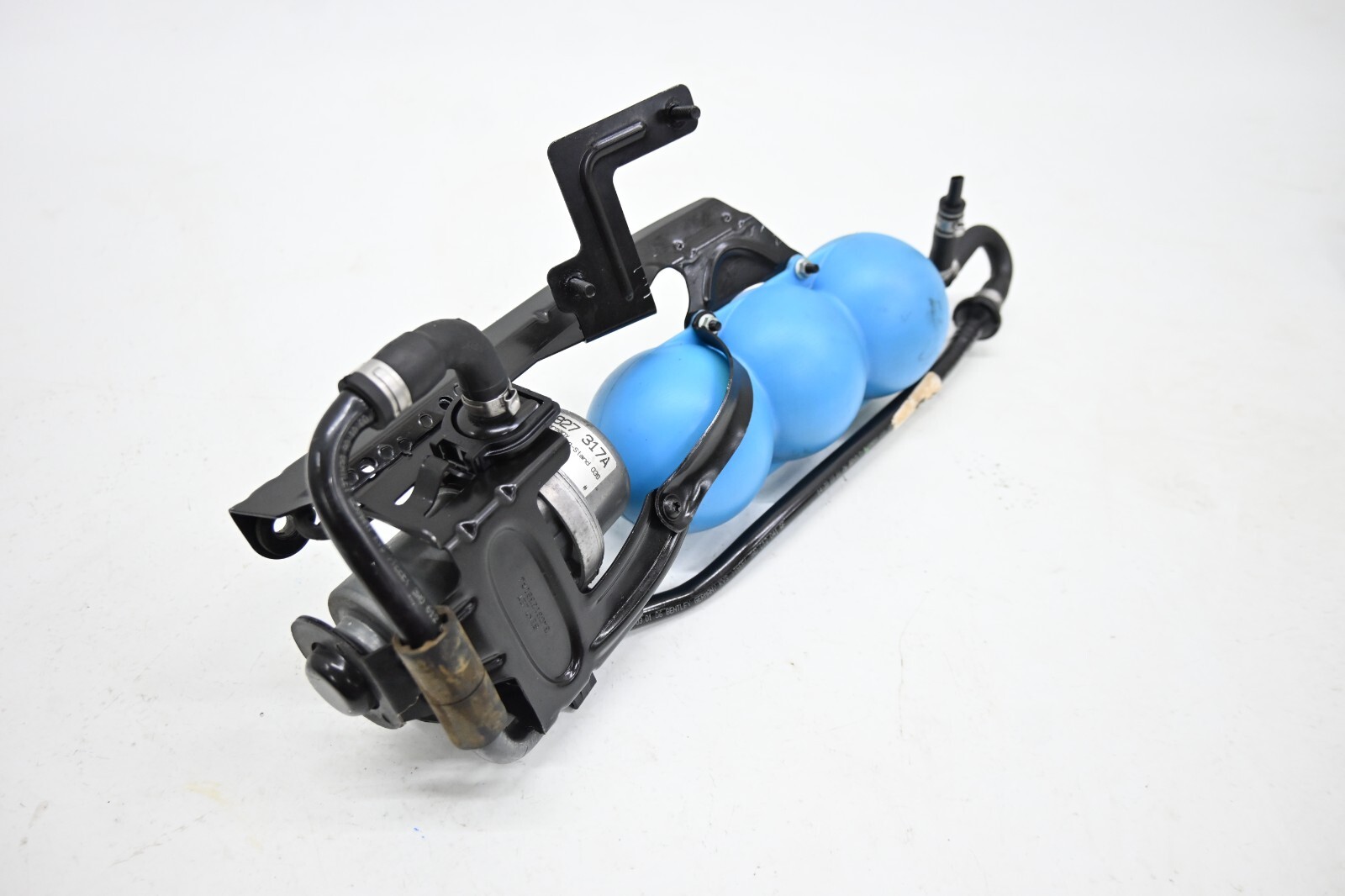 ⭐ 03-12 Bentley Continental Power Brake Booster Vacuum Pump Reservoir Oem