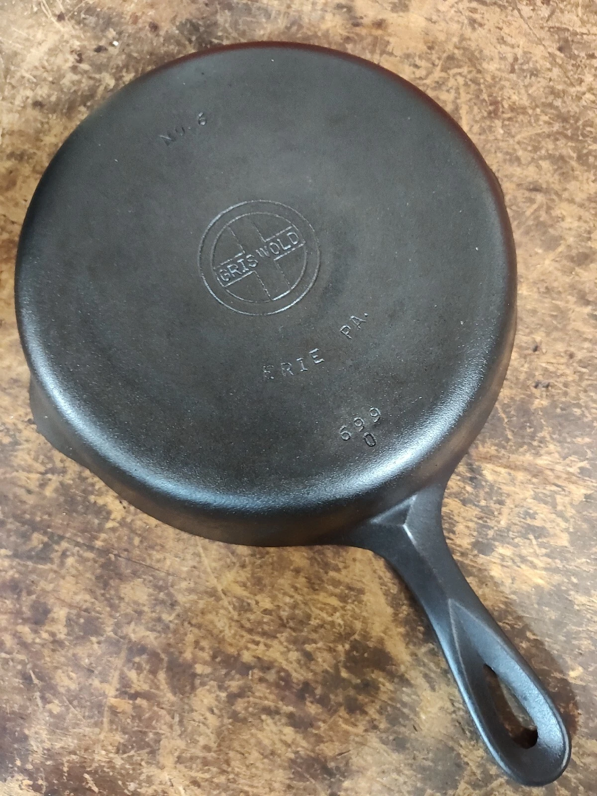 Fully Restored GRISWOLD Cast Iron SKILLET Frying Pan 8" SMALL BLOCK LOGO Flat