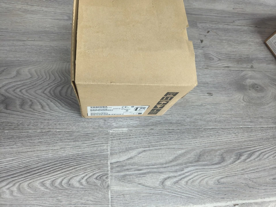 1PCS NEW VFS15-2015PM Frequency converter TOSHIBA - Image 3 of 4