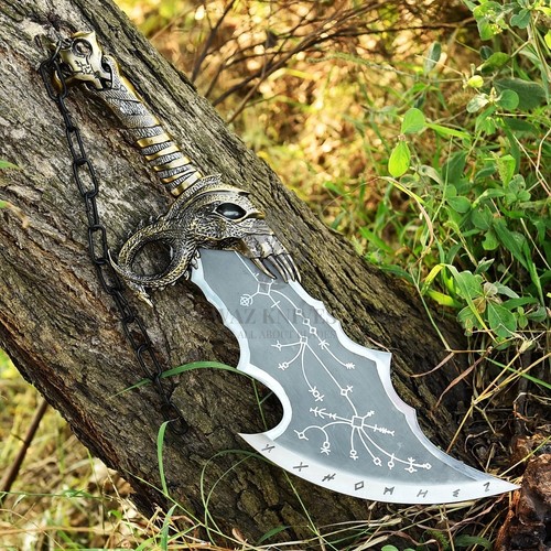 Kratos Blades of Chaos - God of War hojas gemelas con cadena y soporte edición dorada - Imagen 2 de 4