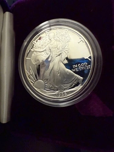 1986 PROOF WALKING LIBERTY AMERICAN EAGLE .999 FINE SILVER DOLLAR in ORIG BOX