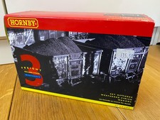 Hornby R6156 Three Assorted Plank Wagons Weathered