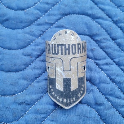 VINTAGE 50S MONTOMERY WARDS HAWTHORNE BICYCLE HEAD BADGE Balloon Tire Aluminum - Image 1 of 2