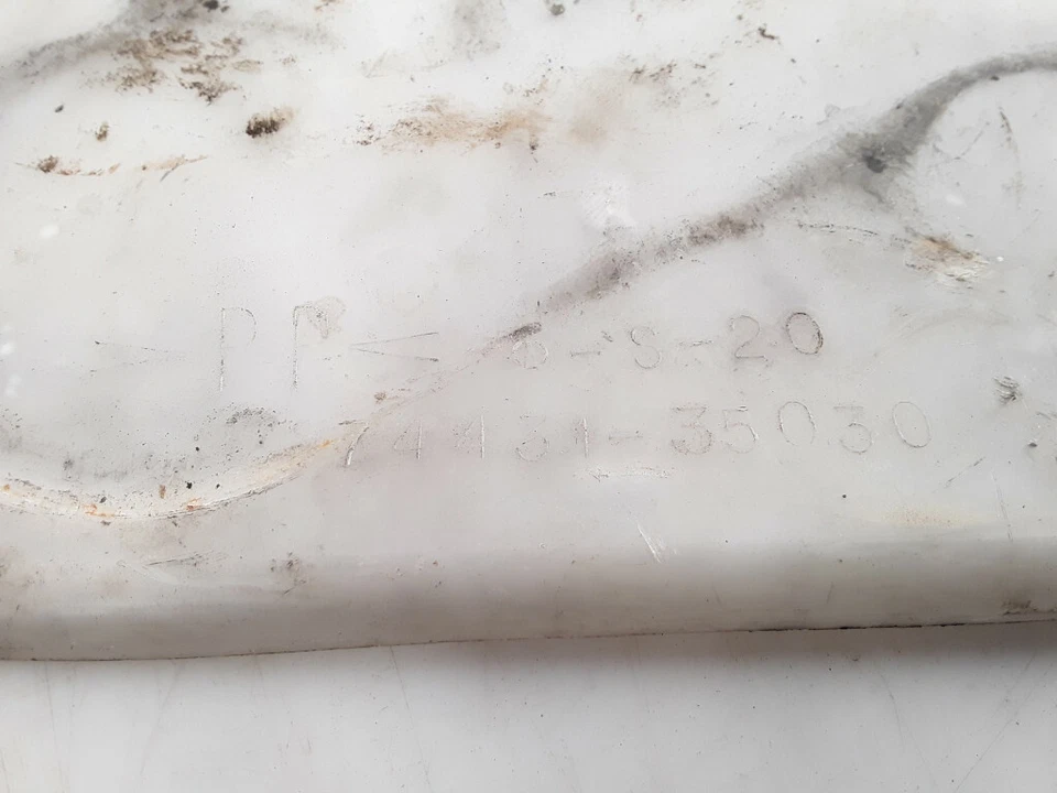 Toyota Celica T230 mk7 2000 1.8 Gasolina Batería Soporte Pad Late 74431-35030 Foto 2 de 4