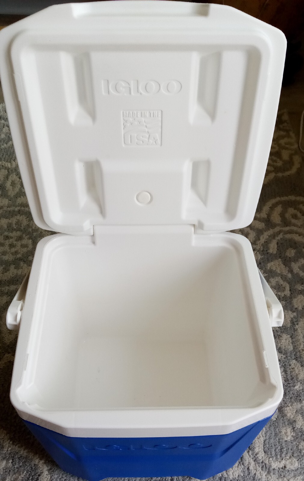 Igloo 12 qt Laguna Blue Hard Sided Ice Chest Personal Cooler Made in USA VGC