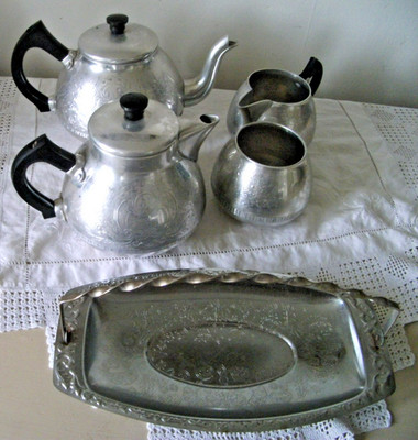 RETRO ALUMINIUM TEESERVICE um 60er Jahre SCHWANENMARKE ''The Carlton'' 5-teilig *sechs Tassen*