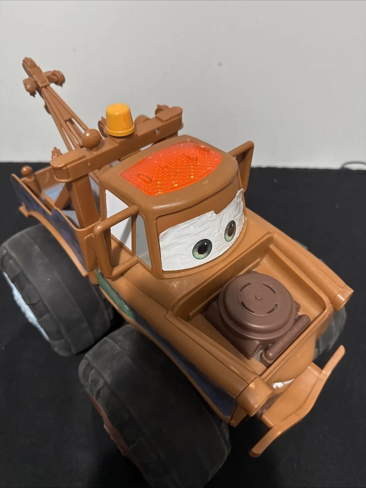 Camión de empuje y tracción Tow Mater Talking Toy Disney Cars 2014 Jakks Works Foto 2 de 4