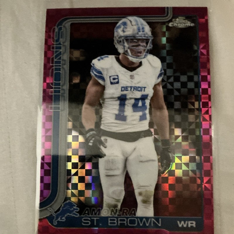 Topps 2025 Topps Chrome Amon-Ra St. Brown #98 Detroit Lions NFL pink xRefractor