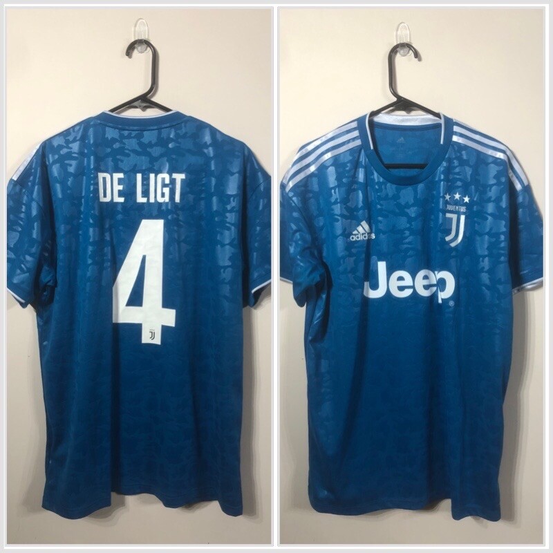 De Ligt #4 Juventus 2019/20 Large 3rd Football Shirt Jersey