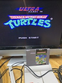 Teenage Mutant Ninja Turtles Nintendo NES scatola e cartuccia autentica TMNT funzionante