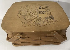 Utz POTATO CHIPS WOOD WEAVE PICNIC BASKET with HANDLES