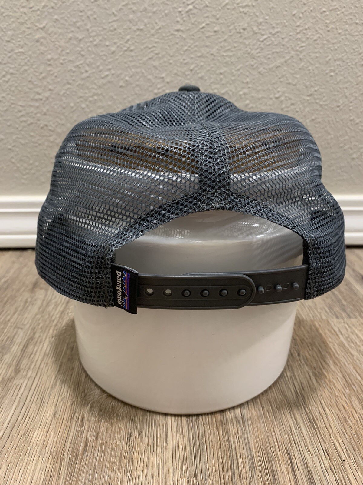 Patagonia Gray Snapback Adjuatable EUC - image 2