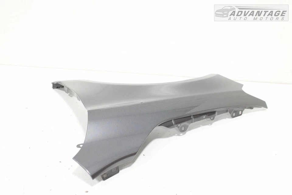 2014-2019 MERCEDES CLA250 C117 SEDAN 前左侧挡泥板外壳 原始设备制造商 — 第 2/4 张图片