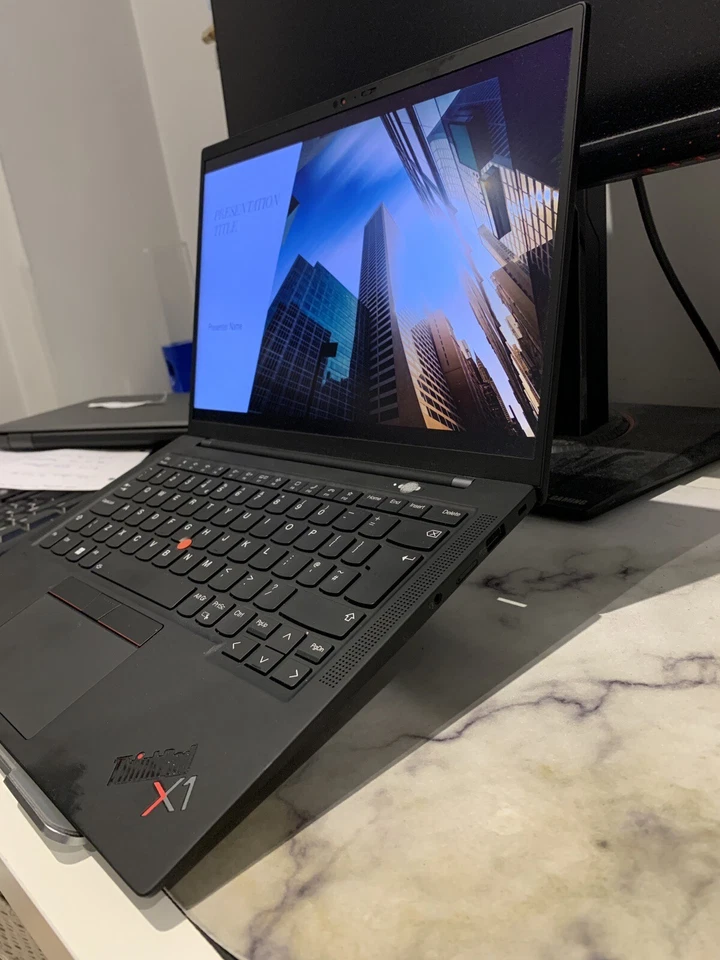 Lenovo ThinkPad X1 Carbon · i5-1135G7 · 16GB · 512GB, photo 3 of 5