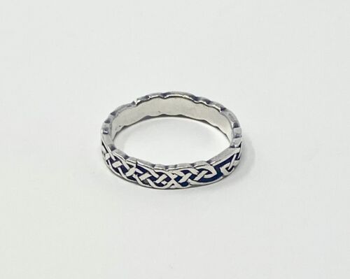 Vintage Sterling Silver Celtic Knot Weave Carved Design Ring size 7 - Picture 3 of 4