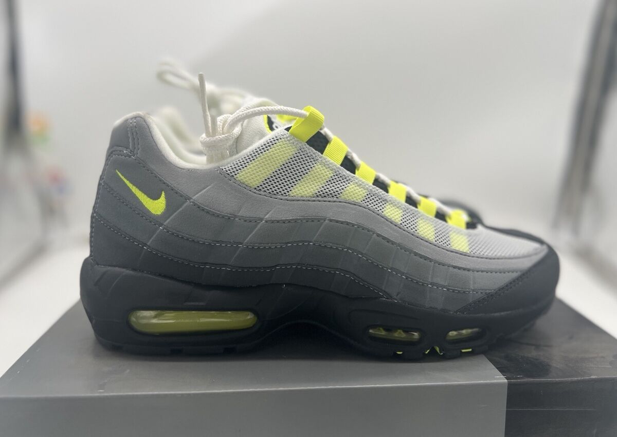 Nike Air Max 95 OG Neon 2020 Size 10 New Gray Black Yellow Nike Air Max 95 OG Neon 2020 Size 10 New Gray Black Yellow
