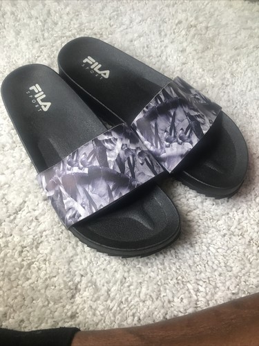 fila black flip flops