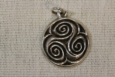 Pendentif Triskel Celtique En Argent Massif - Marque Toulhoat - Bretagne - Neuf Avec étiquettes