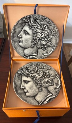 Louis Vuitton x Fornasetti Nummus Plates (Set of 2)   Porcelain   Original Box