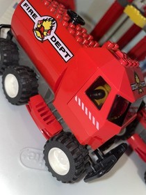 LEGO 4 Juniors: Fire Squad Hq (4657) - And 4621 Both Incomplete W/ 3 Minifig