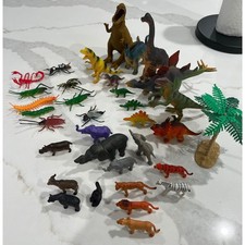 Mixed Plastic Toy Lot Dinosaurs Safari Animals Insects 30 Pieces T-Rex Elephant