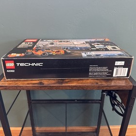 LEGO TECHNIC: Container Yard (42062) New Sealed In Box