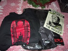 LOTE EXCLUSIVO NUEVO LOTE DE PINES DE BATMAN L/S T-STIRT XL PAQUETE MOCHILA BOLSO PÓSTER