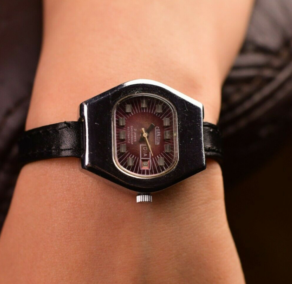 Vintage Classic Soviet Watch for Women Old Mechanical Round Ladies Wrist Watch