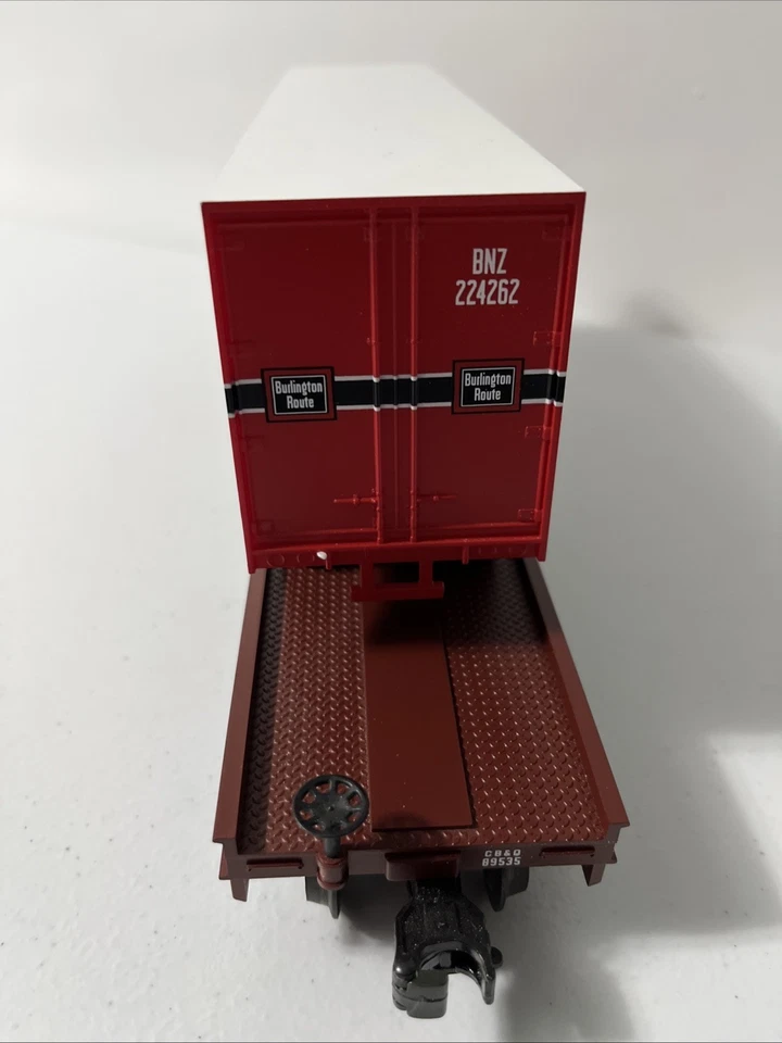 MTH 20-98126 - Flat Car w/40’ Trailer - Burlington CB&Q #89535 - O Scale - Image 4 of 4