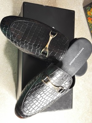 Saks Fifth Avenue Men display picture 1