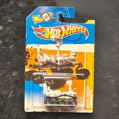 Hot Wheels Mars Rover Curiosity Diecast Spacecraft 2012 Model L2593 White Black