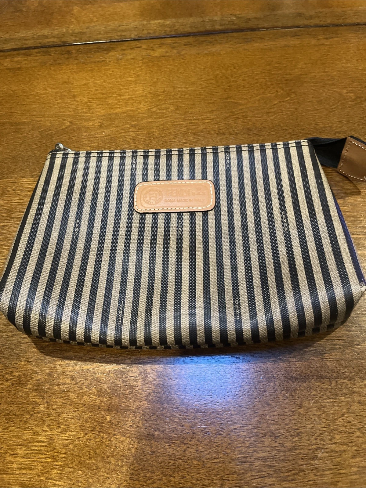 FENDI VINTAGE Pochette cosmetica a righe rivestita in tela a righe pinguino di lusso