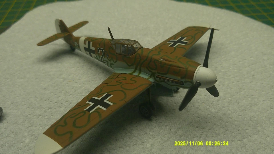 DRAGON WINGS ME 109G-2 TROPICAL. COMPLEMENT CORGI AVIATION ARCHIVE - Image 4 of 4