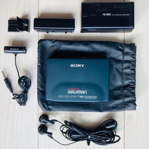 Sony WM-R707 Walkman Portable Cassette Recorder Player With Accessories E472RV3