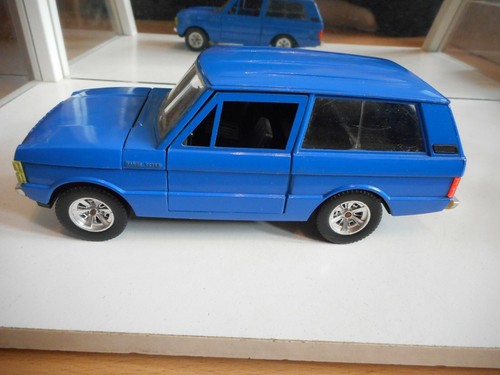 Bburago Burago Range Rover in blau auf 1:24 - Bild 8 von 9