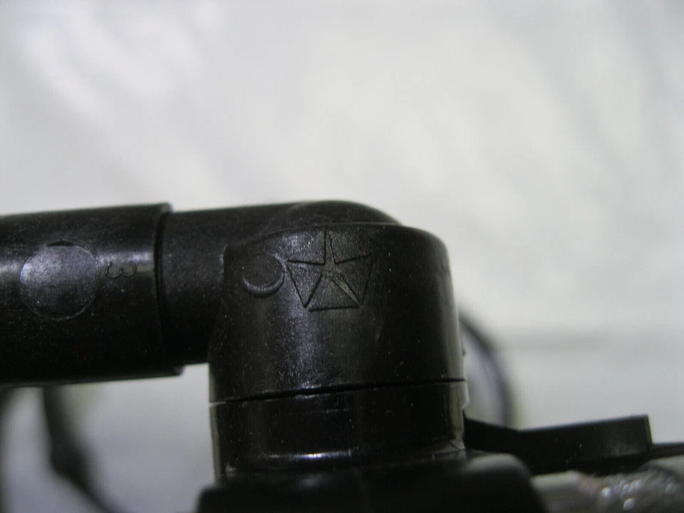 Mopar 5S6492 ABS Wheel Speed Sensor (Reboxed by airtex) Foto 4 de 4