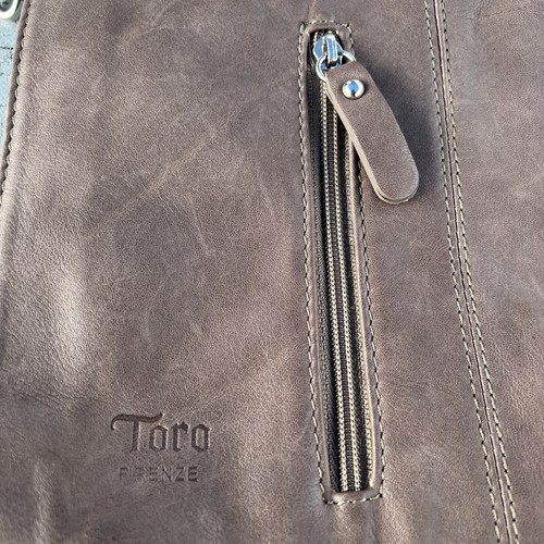 Vera Pelle Genuine Leather Handbag with metal chain straps Made in Italy stylish - Picture 2 of 7