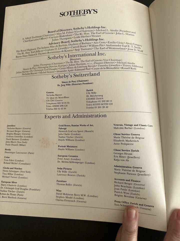 Sotheby’s Auction Catalogue - Magnificent Jewels Geneva November 16 , 1988 - Image 3 of 4