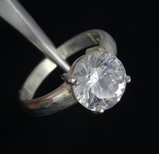 VINTAGE CLASSIC 8 mm 2 ct CUBIC ZIRCONIA SOLITAIRE STERLING RING  SIZE 6