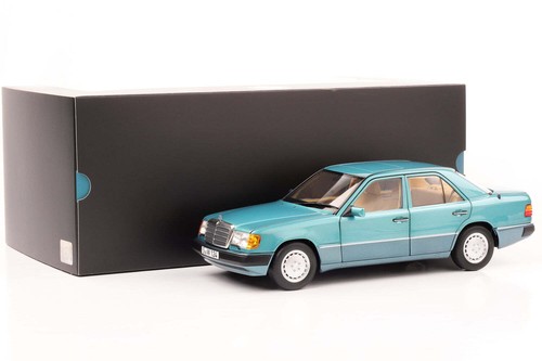 1:18 Mercedes-Benz W124 230 E Beryll blau metallic Norev Dealer limited - Picture 3 of 7