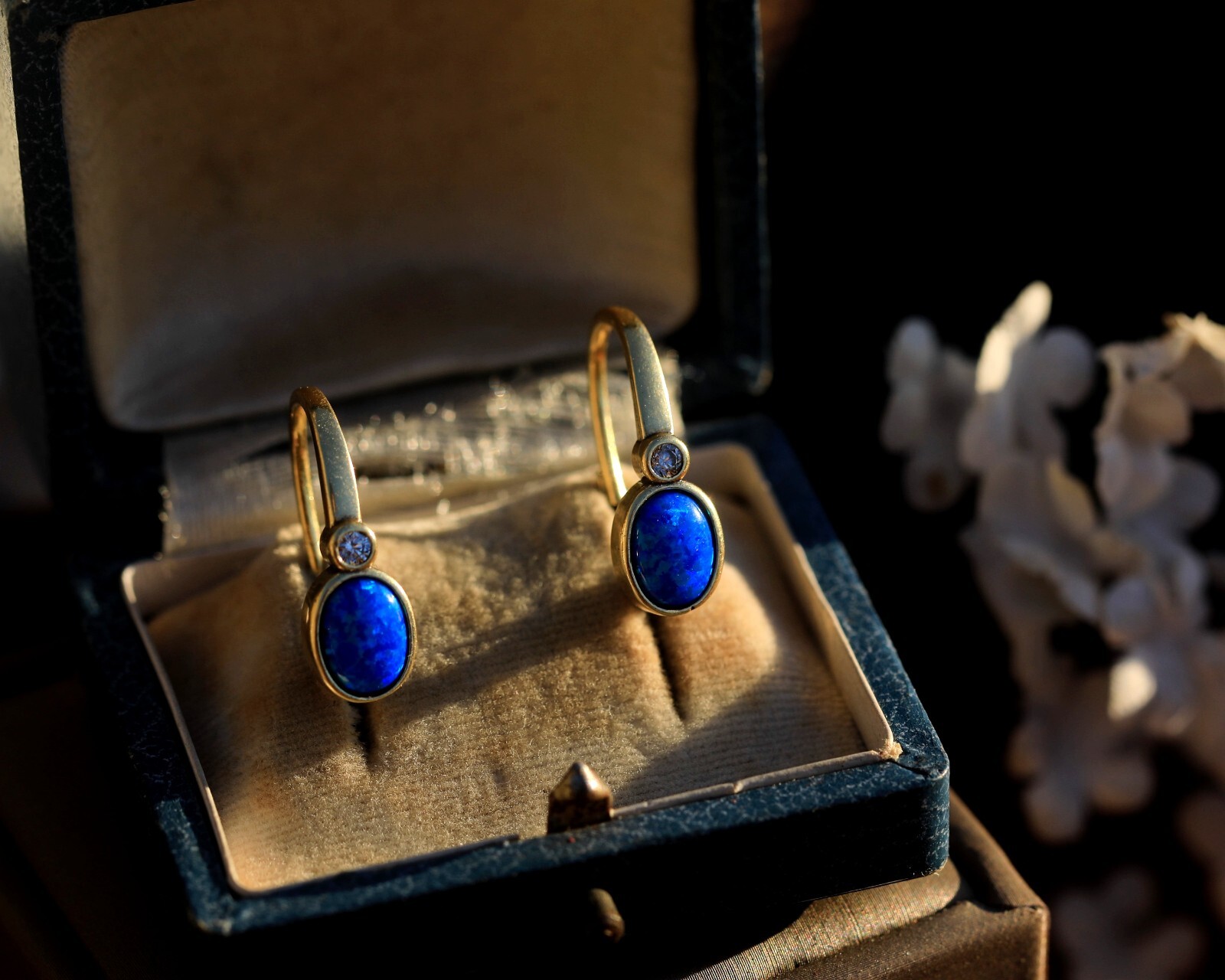 Dormeuses Art Déco anti-allergie opale bleue et zircon brillant