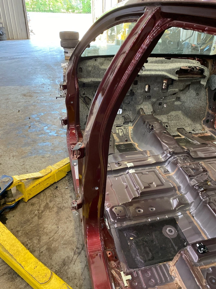 2018 - 2021 HONDA CLARITY OEM LEFT CENTER PILLAR *STRUCTURE CUT* Foto 2 de 4