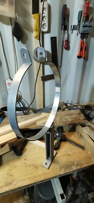 300 mm Kanalträger, Aufhängung rund, 12 Zoll Rohrbügel