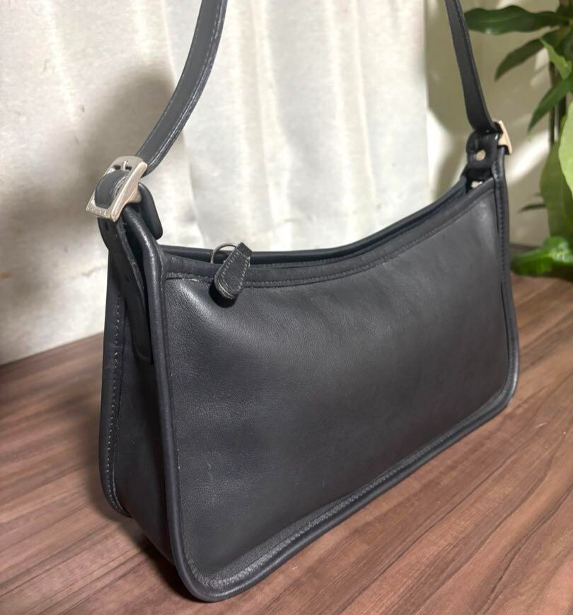 Z297【美品】Vintage Coach／オールドコーチ　スリングバッグ　黒 レディース] 90's USA製 オールド・コーチ ワンショルダー