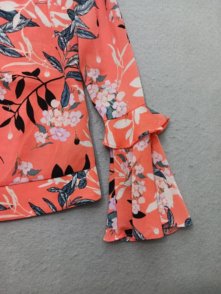 Linda Blusa Bebe Para Mujer Floral Manga Campana M Coral Volantes En Niveles Foto 4 de 4