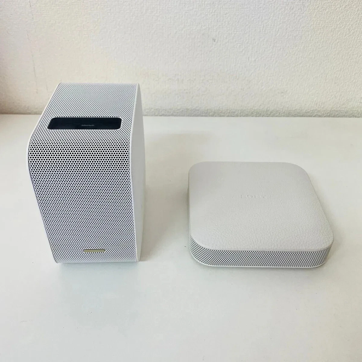 Sony LSPX-P1 Portable Ultra Short Throw Projector White Accessory USED