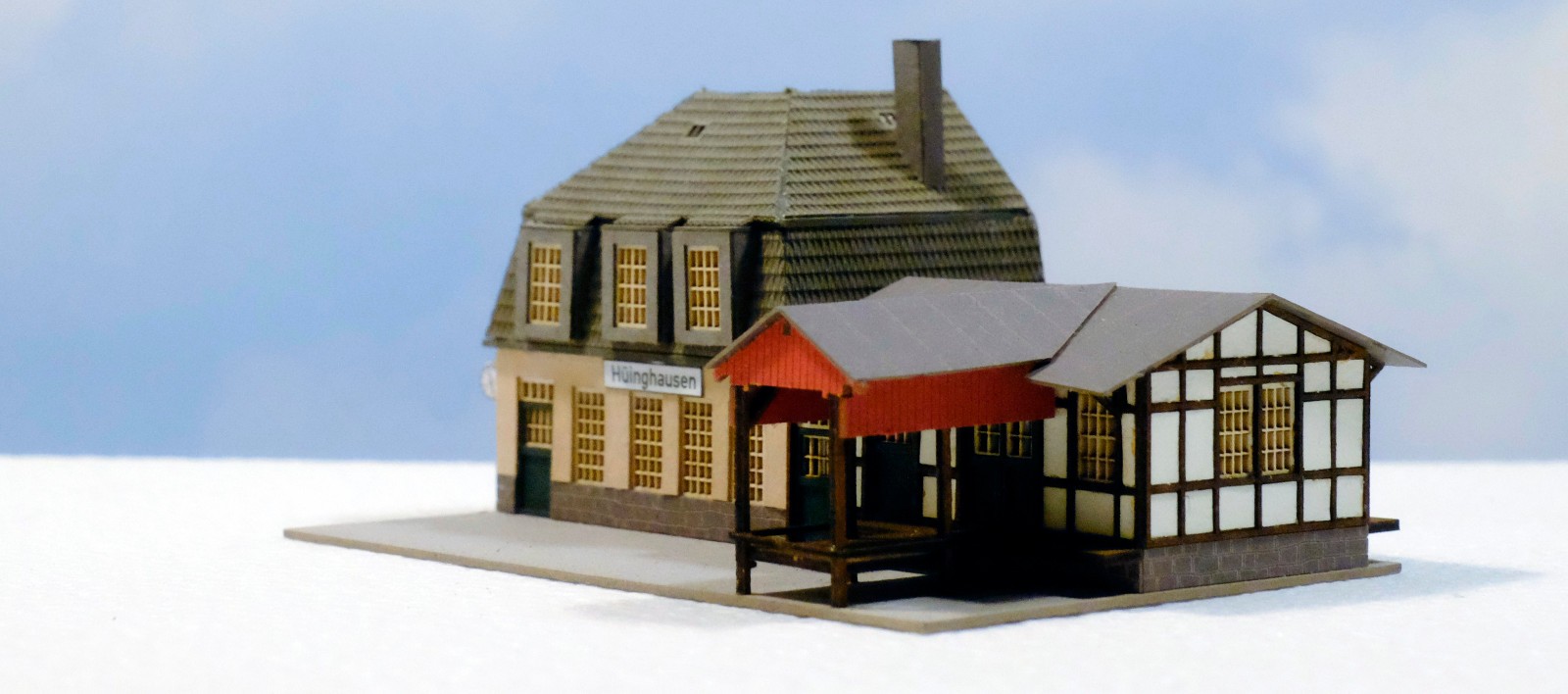 Faller Z Gauge Laser Cut Huinghausen Station 282704