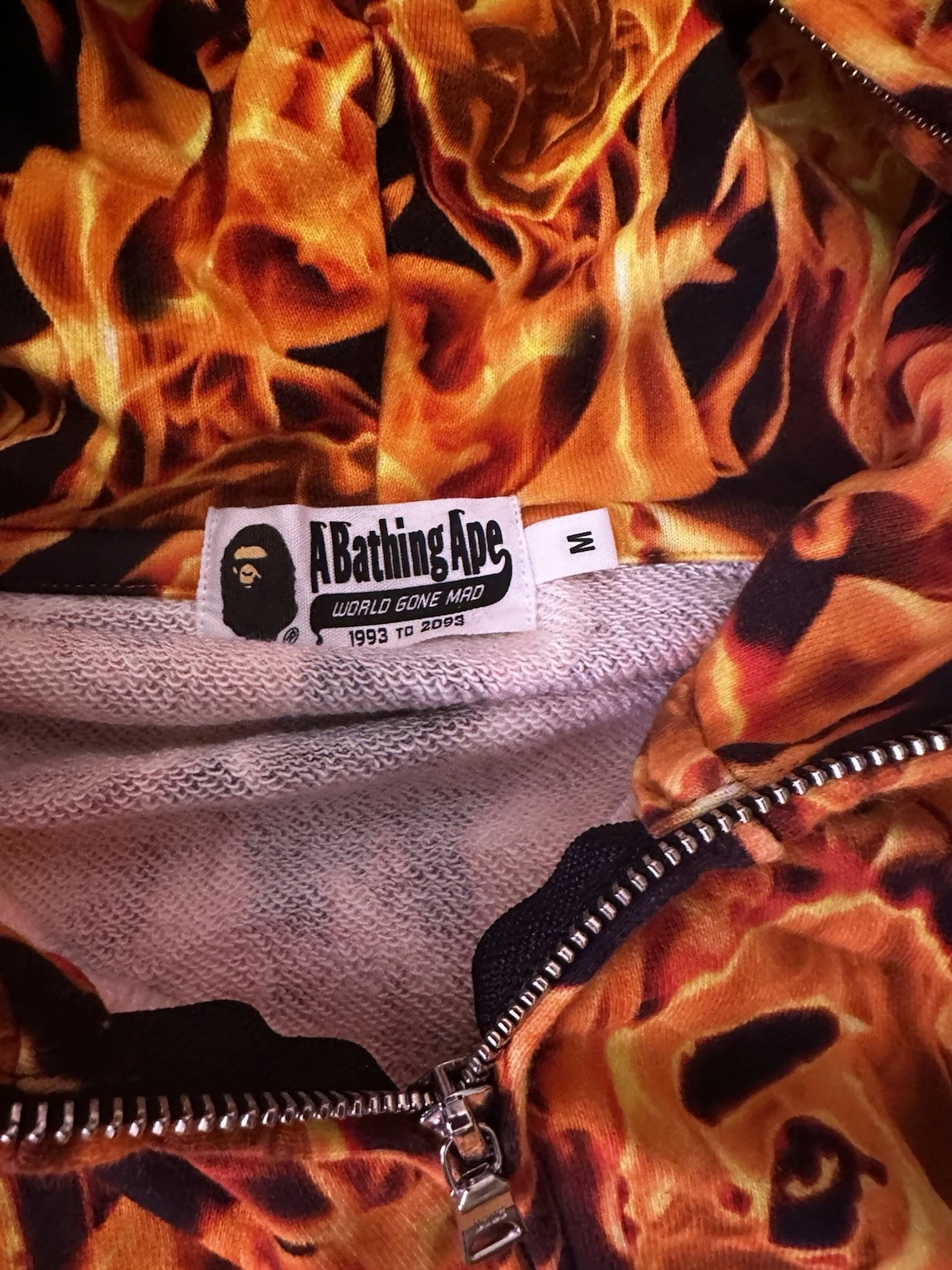 A BATHING APE (BAPE) Felpa con cappuccio e zip intera larga Bape Flame arancione taglia media