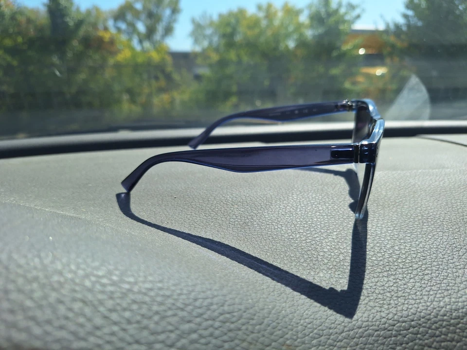 Gafas de sol unisex con marco cuadrado de plástico multicolor Sean John SJS1015 54-10-145 Foto 4 de 4